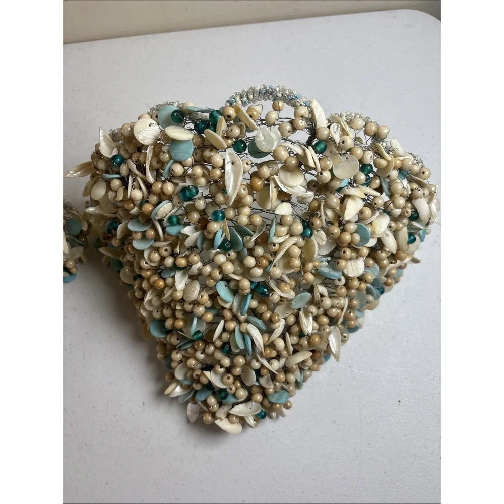 Beaded & Shells‎ Wall Sconces 9